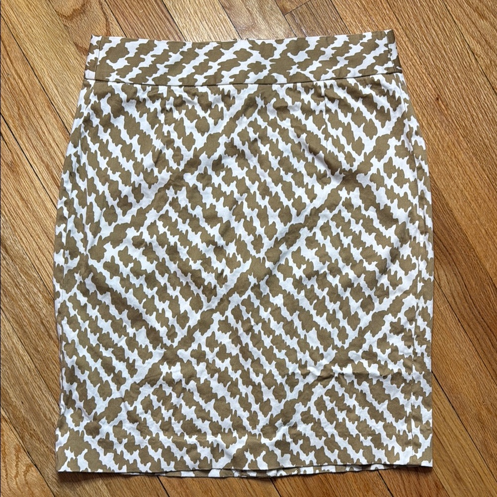 J. Crew Skirt Women's Cotton Tan and White Pencil Skirt Knee-Length Size 2